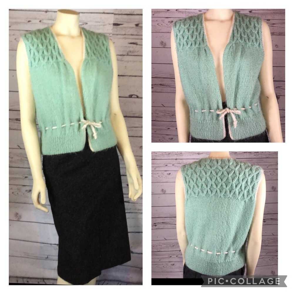 Vintage Hand knit open front green vest size medi… - image 3