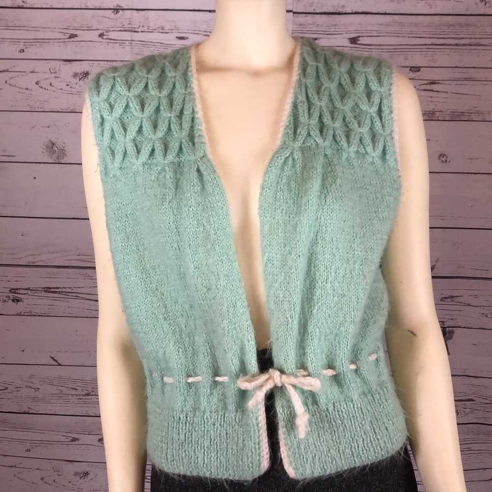 Vintage Hand knit open front green vest size medi… - image 5