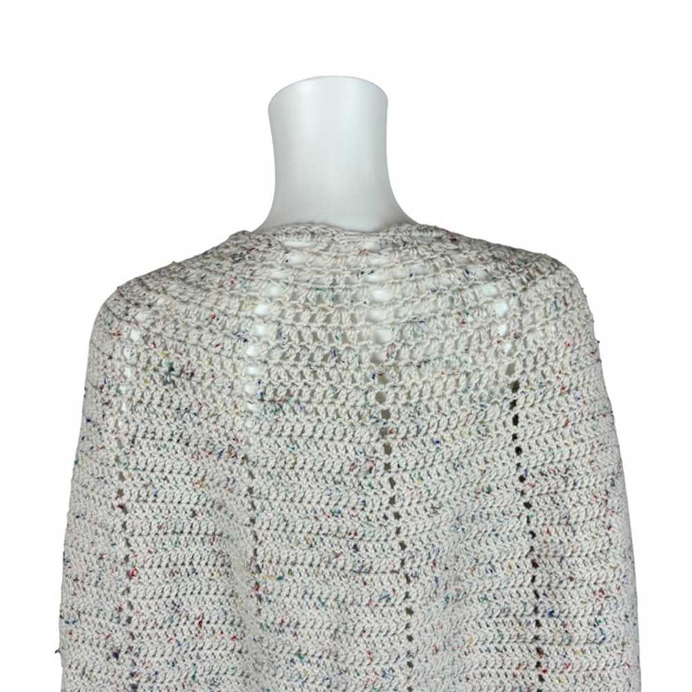 Vintage 60s Crochet Cape Women's Medium White Rai… - image 10