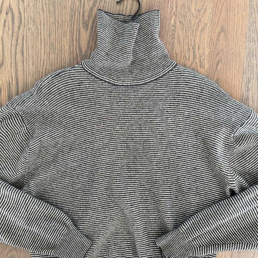 Vintage GAP Lambswool Striped Turtleneck Sweater … - image 2