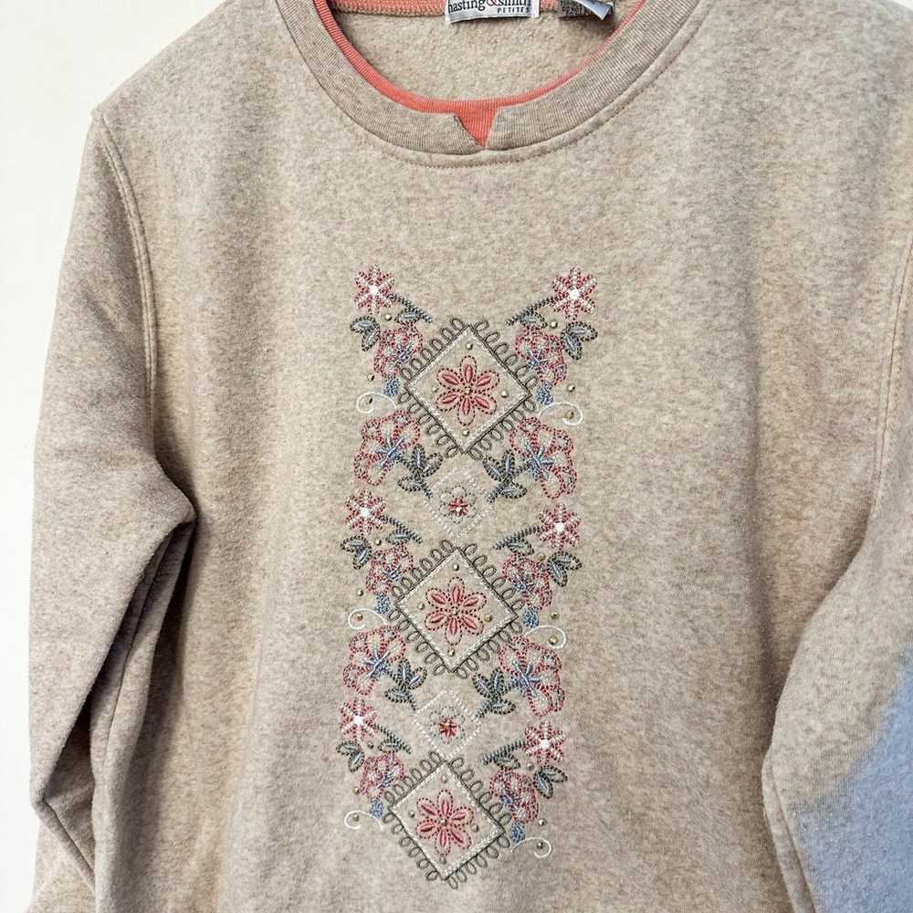 Vintage Grandma Embroidered Crewneck Sweatshirt - image 2