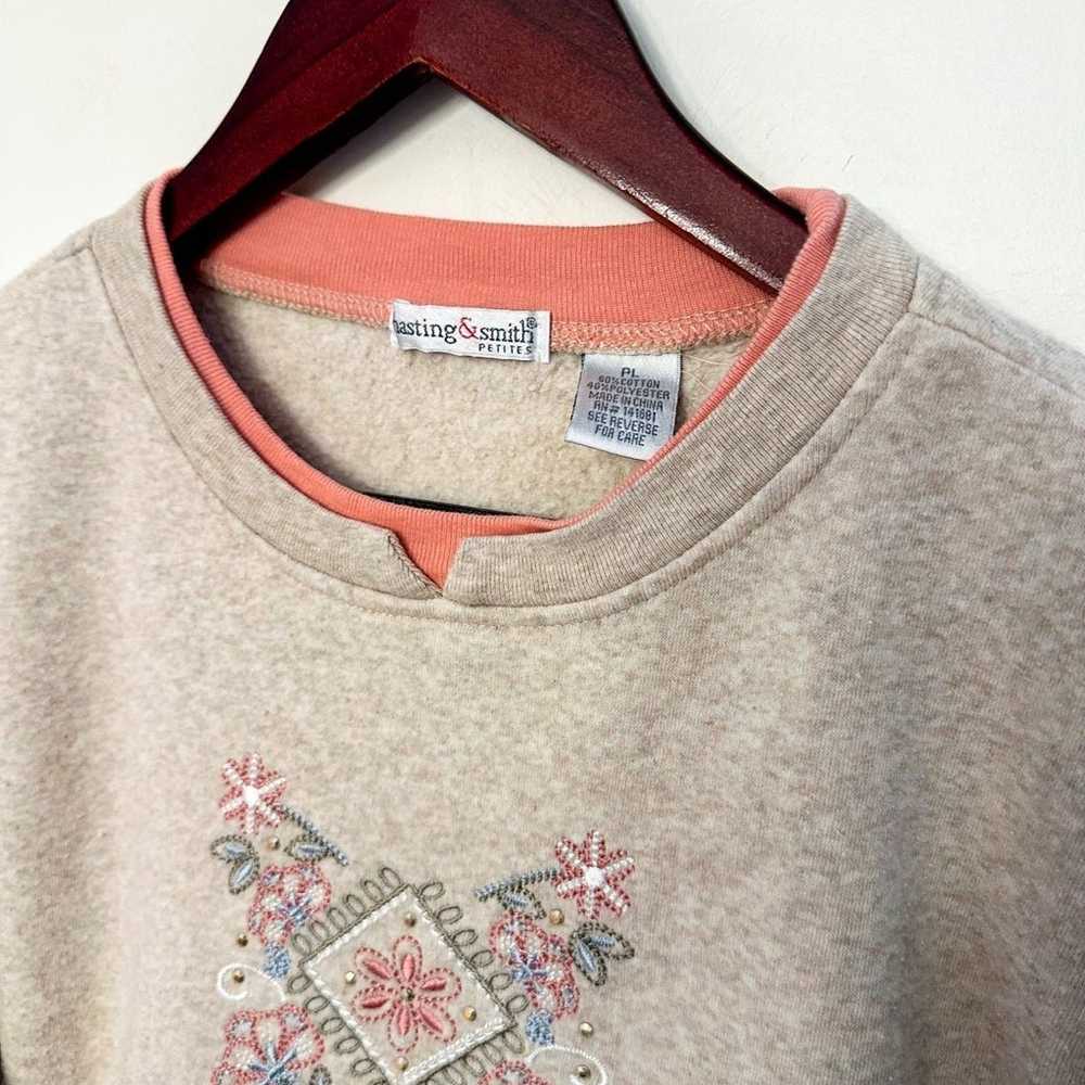 Vintage Grandma Embroidered Crewneck Sweatshirt - image 6