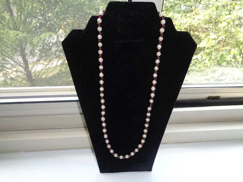 Pearl and Garnet Necklace 24 Inches - image 3