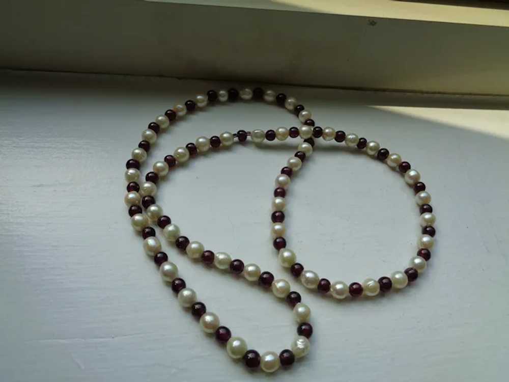 Pearl and Garnet Necklace 24 Inches - image 5