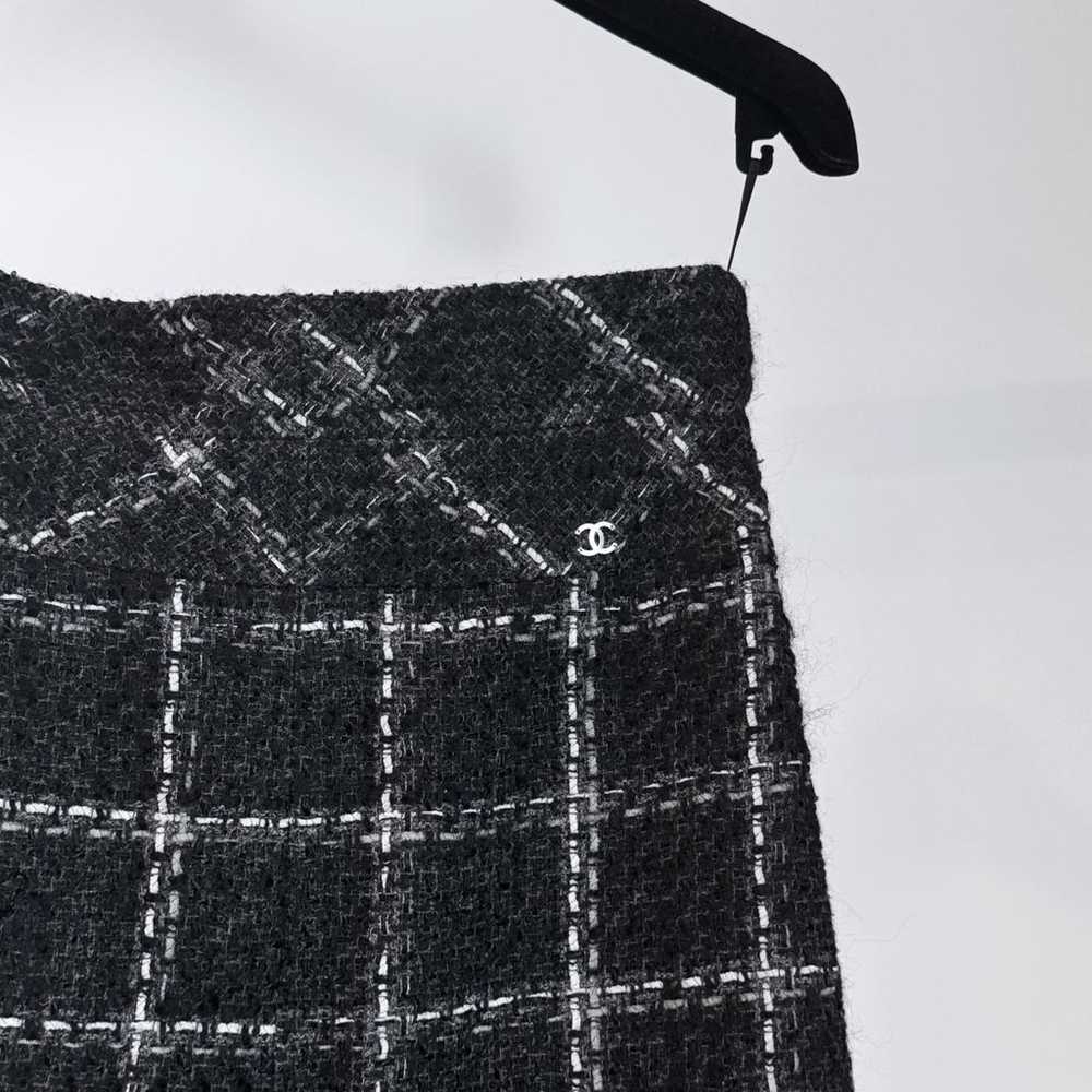 Chanel Tweed mid-length skirt - image 4