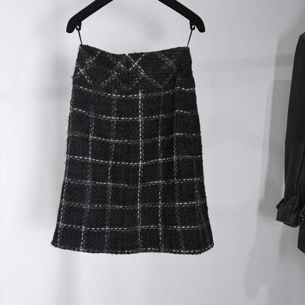 Chanel Tweed mid-length skirt - image 5