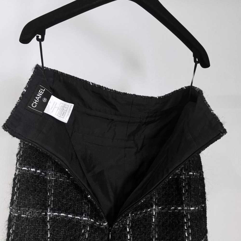 Chanel Tweed mid-length skirt - image 6