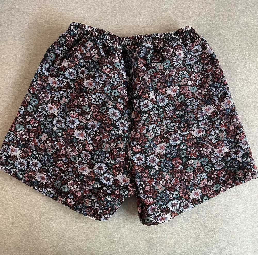 Pleasures Pleasures Quitter Floral shorts size M - image 2