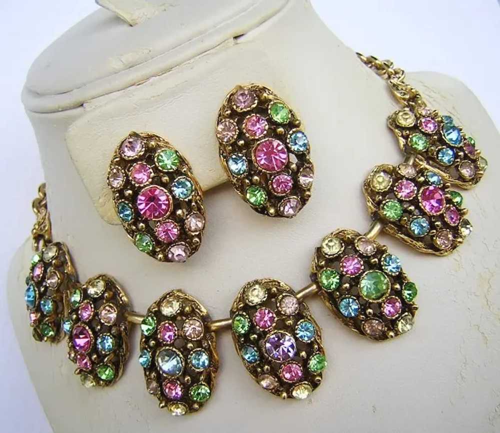 1950's BOLD & BEAUTIFUL Pastel Rhinestones DESIGN… - image 3