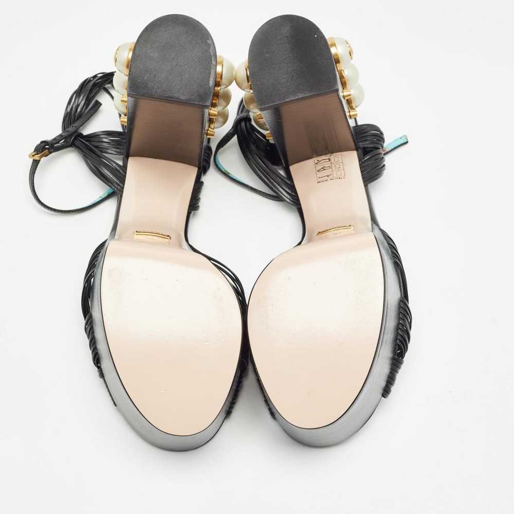 Gucci Patent leather sandal - image 5