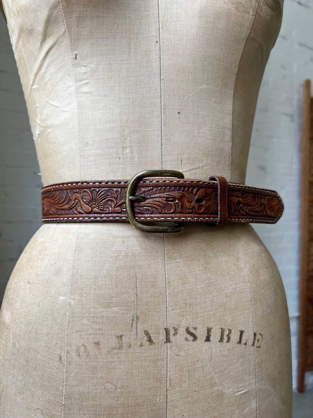 Tony Lama “Shelly” Tooled Leather Belt, Size 31 - image 5