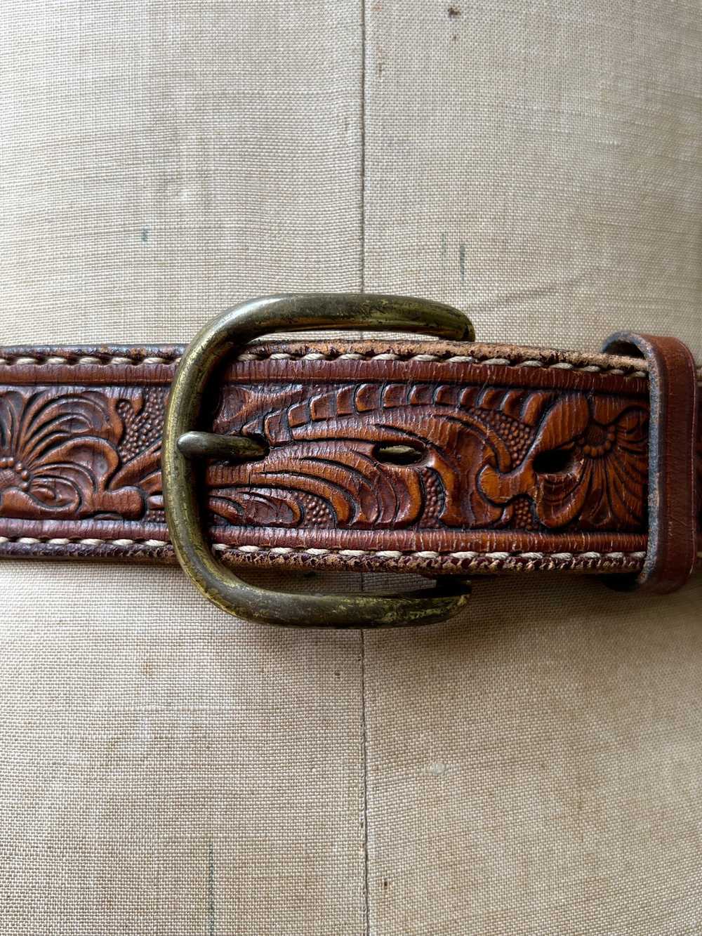 Tony Lama “Shelly” Tooled Leather Belt, Size 31 - image 7