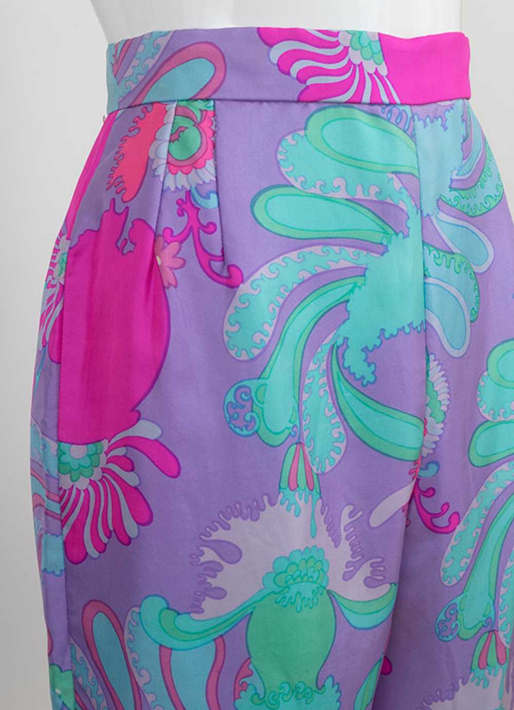 1960s Psychedelic Silk Shorts - image 3