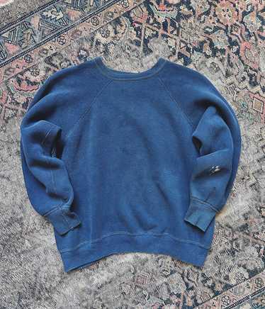 Vintage Raglan Sleeve Sweatshirt