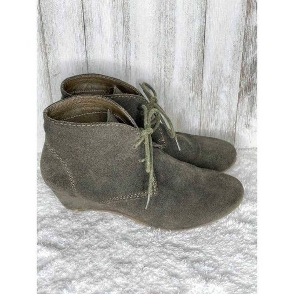 CROWN VINTAGE Green Suede Booties Sz 5.5 - image 5