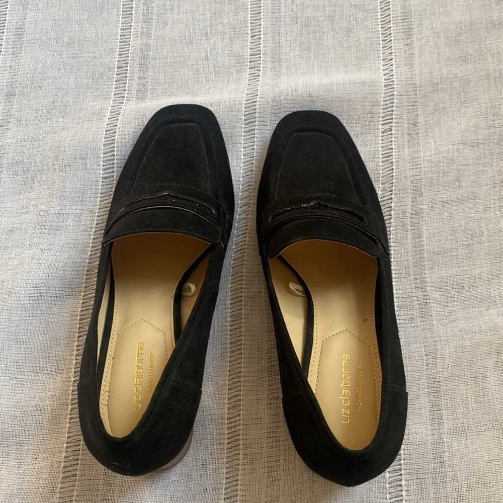 Liz Claiborne NWOT faux suede loafer heels. - image 6