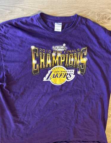 NBA × Vintage Vintage Los Angeles Lakers Champion… - image 1