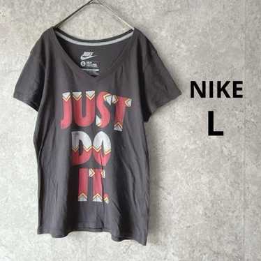 Nike Women's T-shirt (L) Print V-neck Short sleev… - image 1