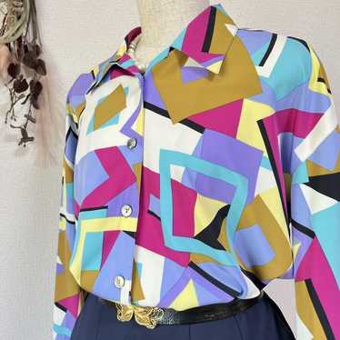 Retro vintage polo shirt with geometric square pa… - image 1