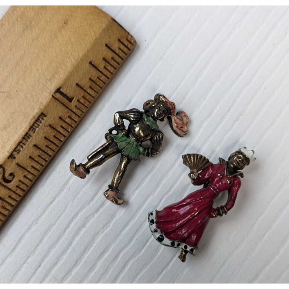 vintage renaissance characters queen & man pins b… - image 3