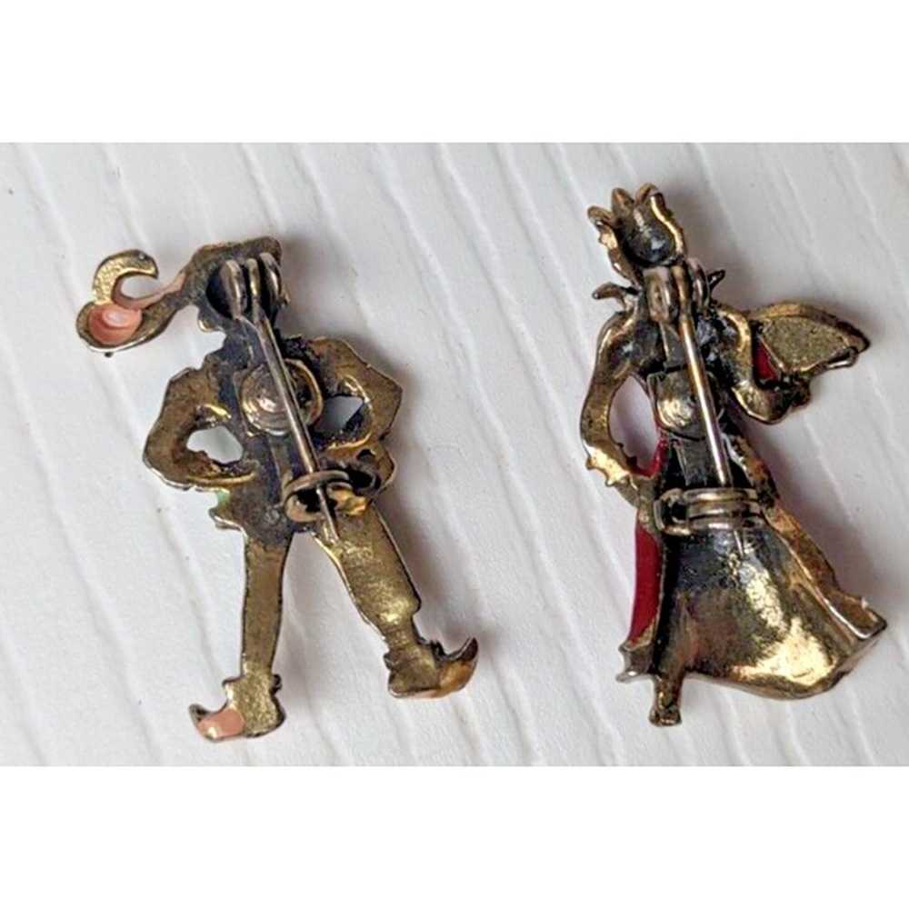 vintage renaissance characters queen & man pins b… - image 6