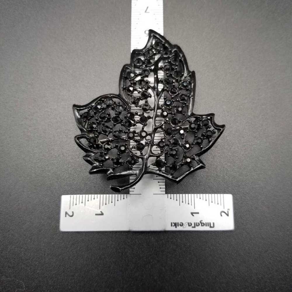 Black grape leaf motif brooch with black rhinesto… - image 10