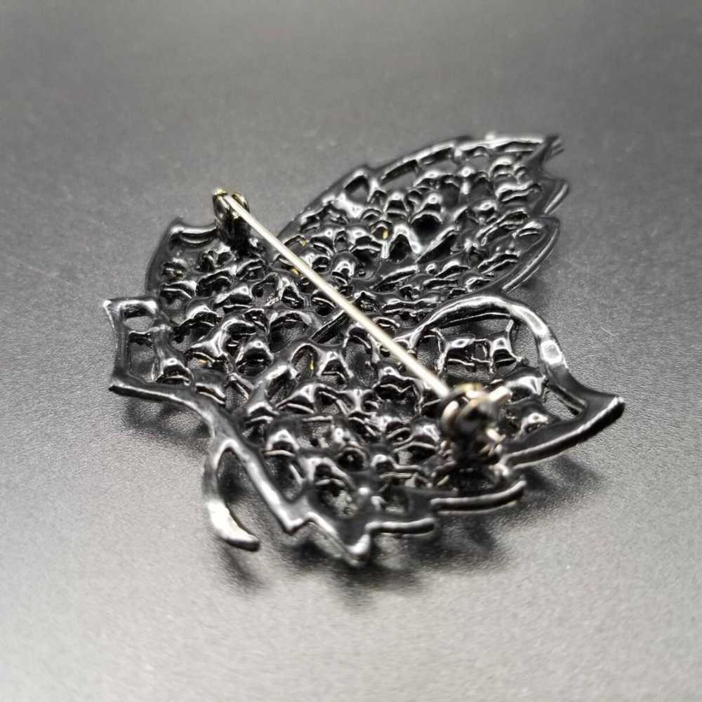 Black grape leaf motif brooch with black rhinesto… - image 6