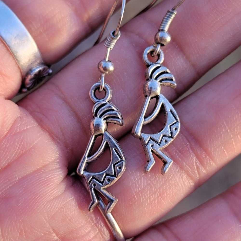 Southwestern silver kokopelli dancing man earrings - image 9