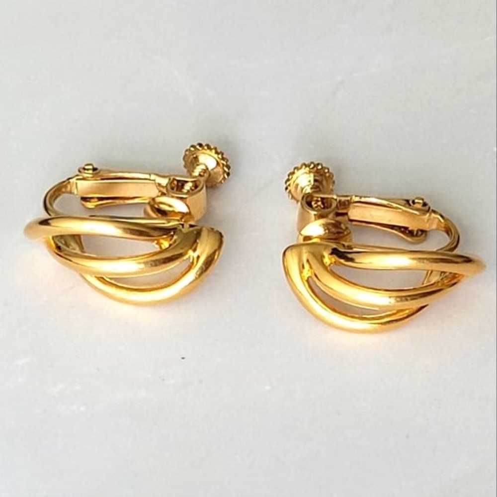 Vintage Napier Gold Clip-on Earrings Costume Jewe… - image 2