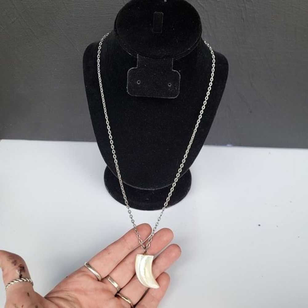 Vintage Mother of Pearl "Shark Tooth" Necklace 24… - image 4