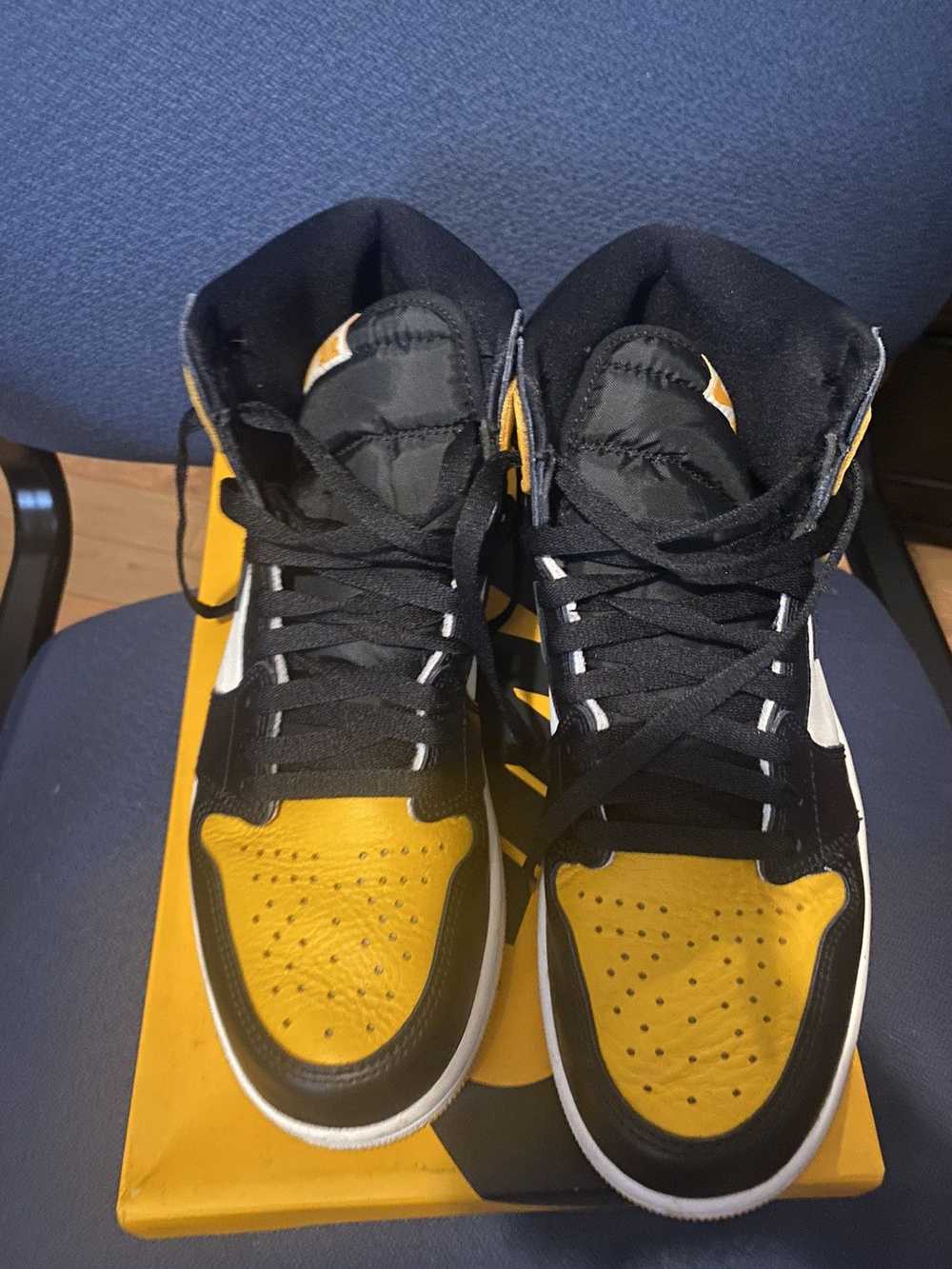 Jordan Brand × Nike Air Jordan 1 Retro Taxi - image 2