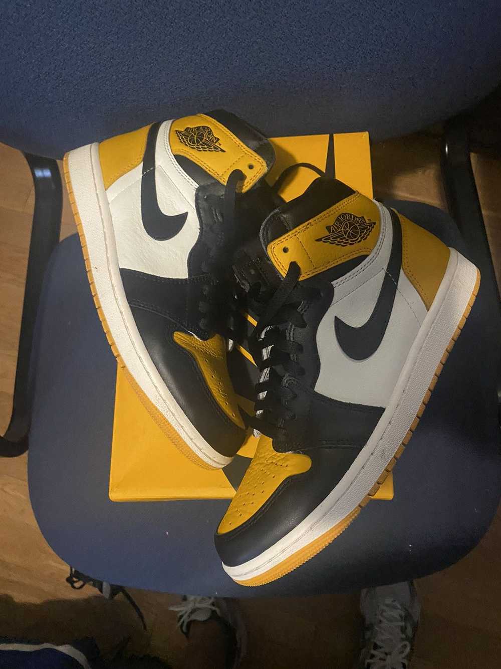 Jordan Brand × Nike Air Jordan 1 Retro Taxi - image 3