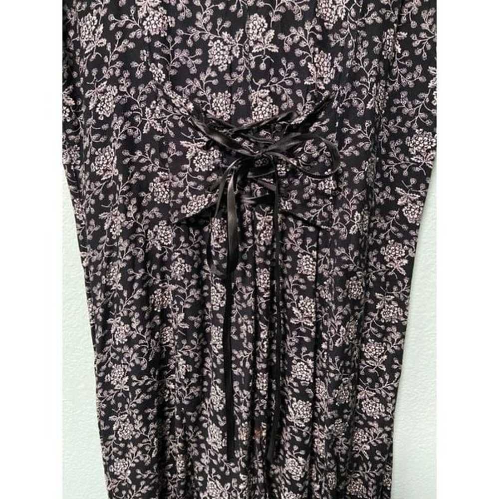 Vintage Women's Y2k Black and White Floral and Ti… - image 7