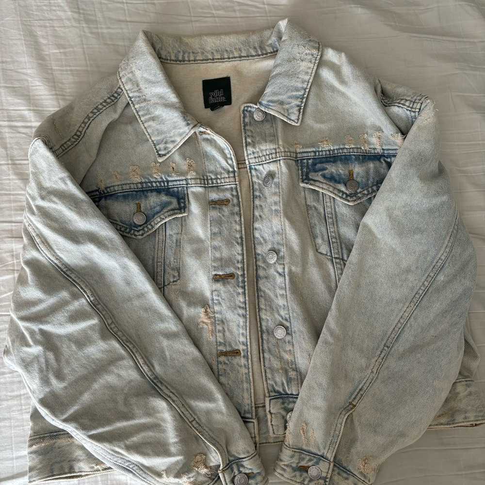 CROPPED LIGHT WASH JEAN JACKET - image 1