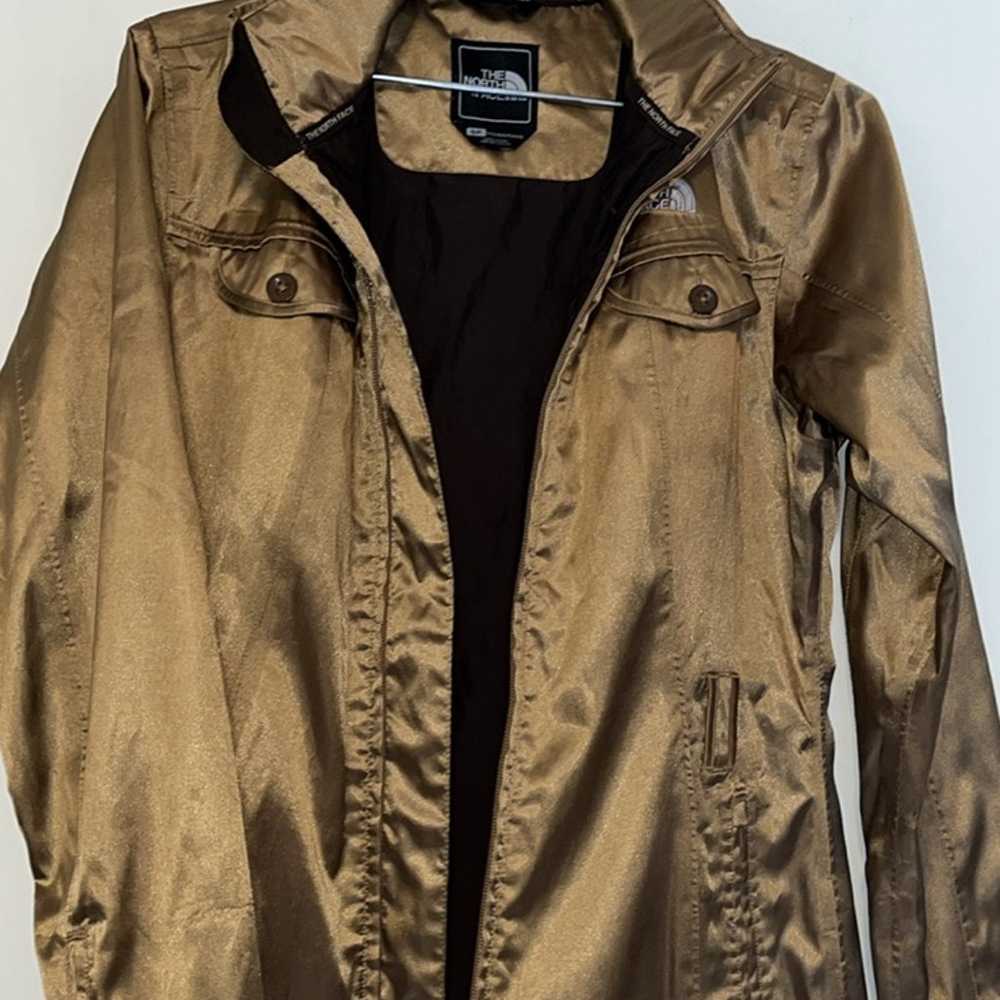 gold north face vintage jacket - image 3