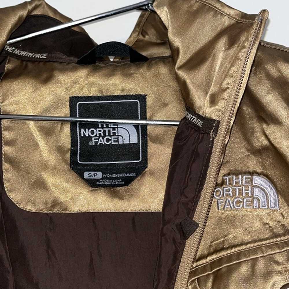 gold north face vintage jacket - image 4