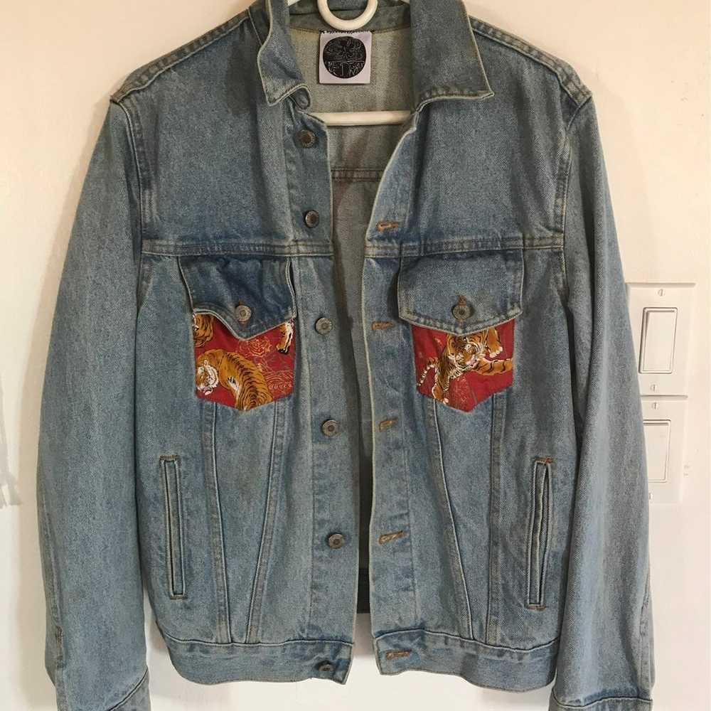 One of a kind vintage denim jacket - image 3