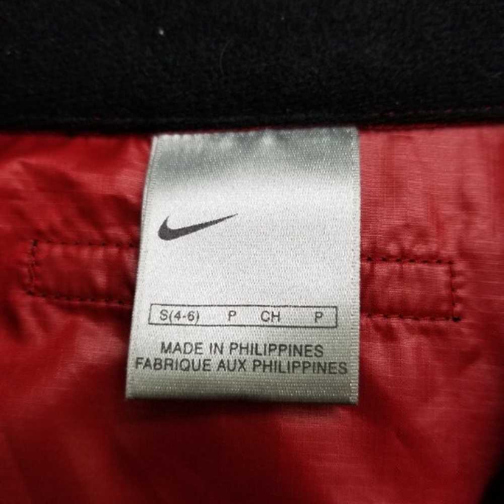 Vintage Nike Packable Windbreaker Jacket - image 4