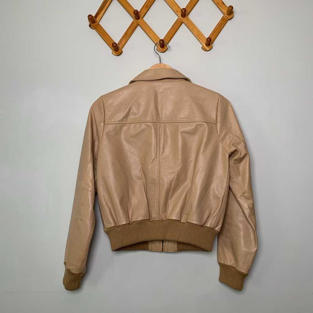 Women’s Vintage Gap Y2K Tan Leather Bomber Jacket… - image 2