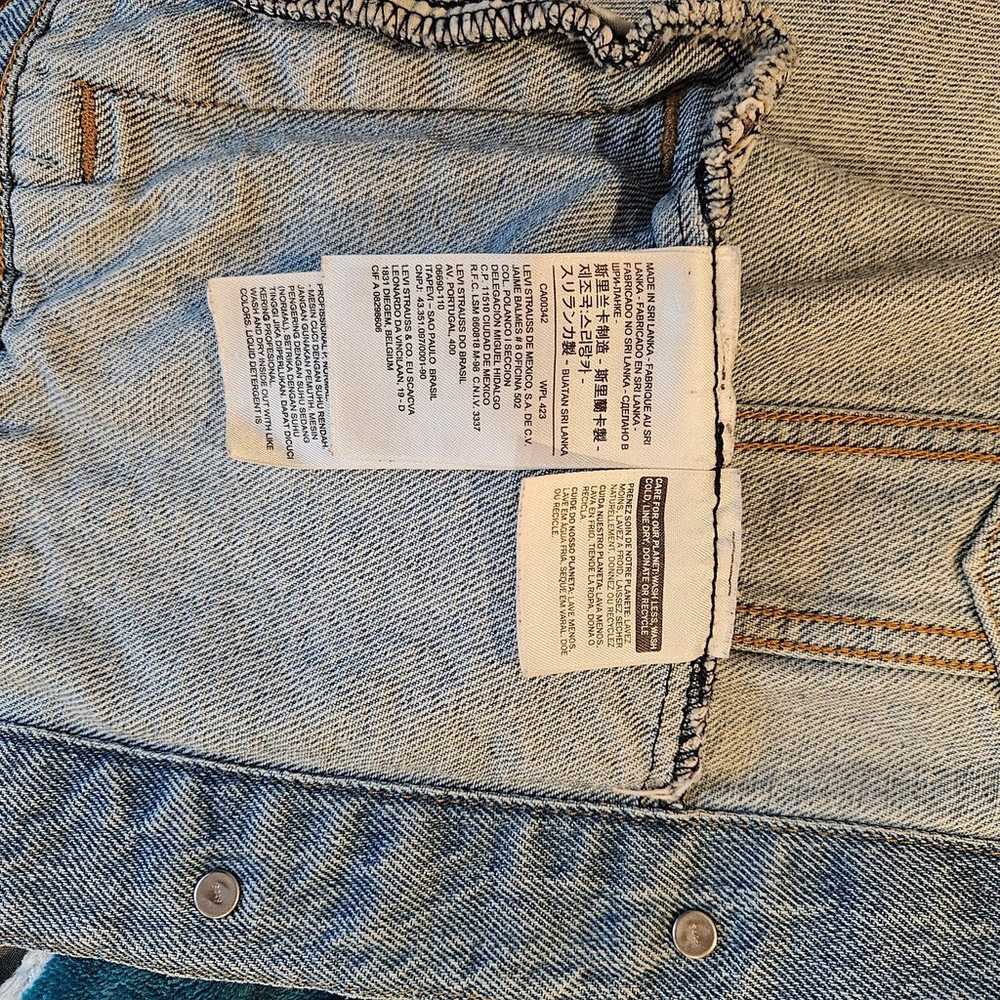 Levi's Jean Jacket - image 7