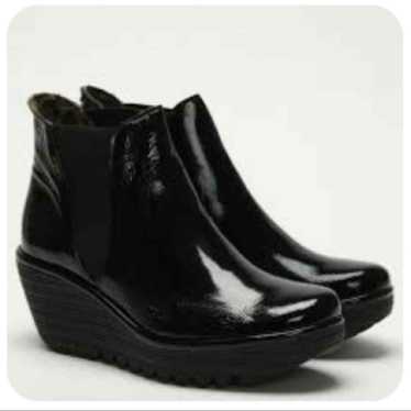 Fly London Fly London Yoss Patent Leather Platfor… - image 1