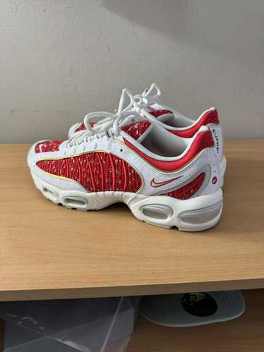 Nike × Supreme Supreme Air Max Tailwind