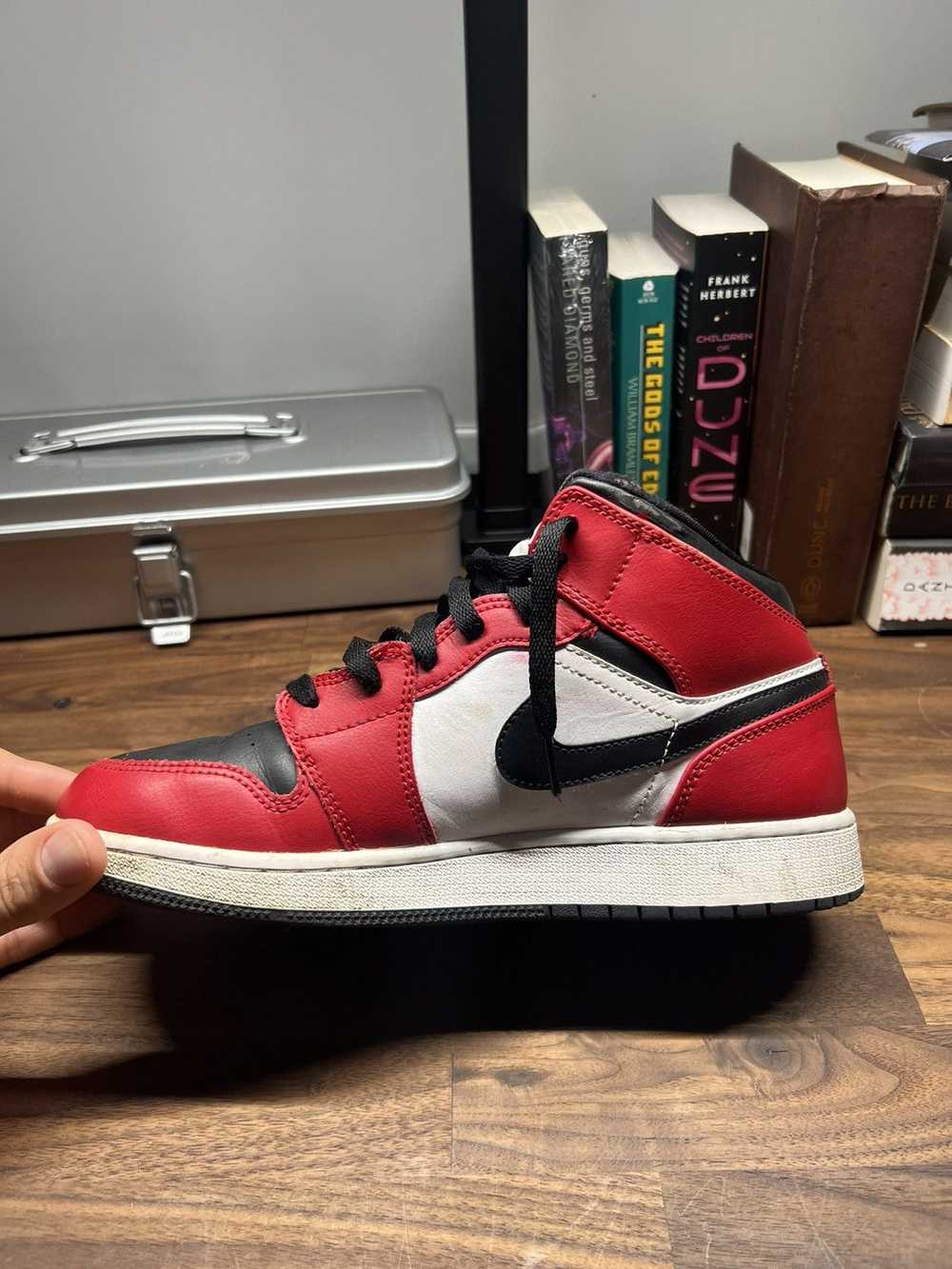 Nike Air Jordan 1 Mid Chicago Toe - image 4