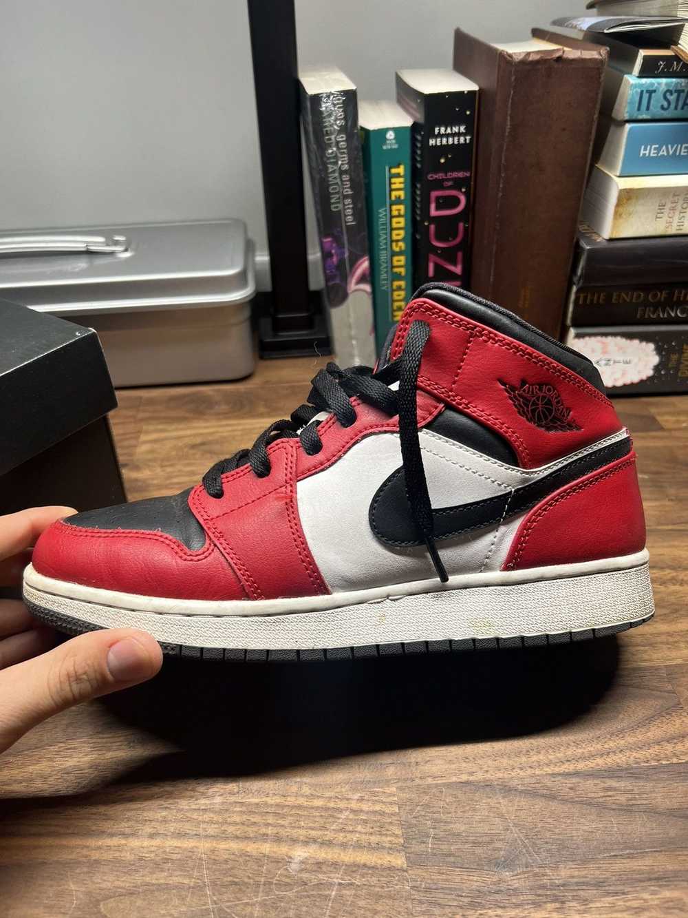 Nike Air Jordan 1 Mid Chicago Toe - image 7