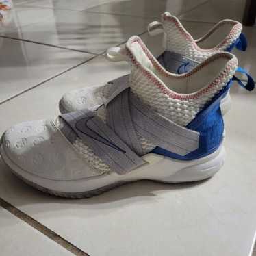シューズ(男性用) nike zoom lebron2 soldier lakers 28cm Nike Lebron Zoom Soldier 2 II White Blue Size 11 Sneakers
