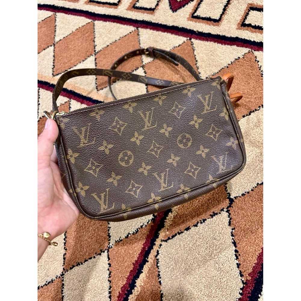 Louis Vuitton Leather crossbody bag - image 3