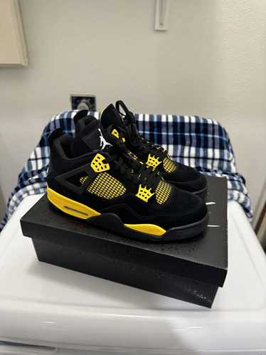 Jordan Brand × Nike Air Jordan 4 Thunder