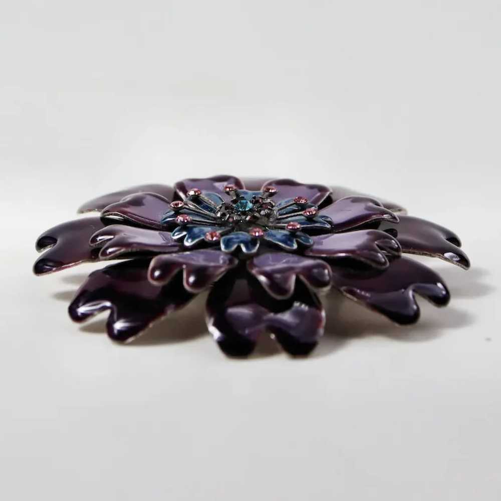 Exquisite 1950s -1960s Plum Enamel Flower Brooch … - image 2