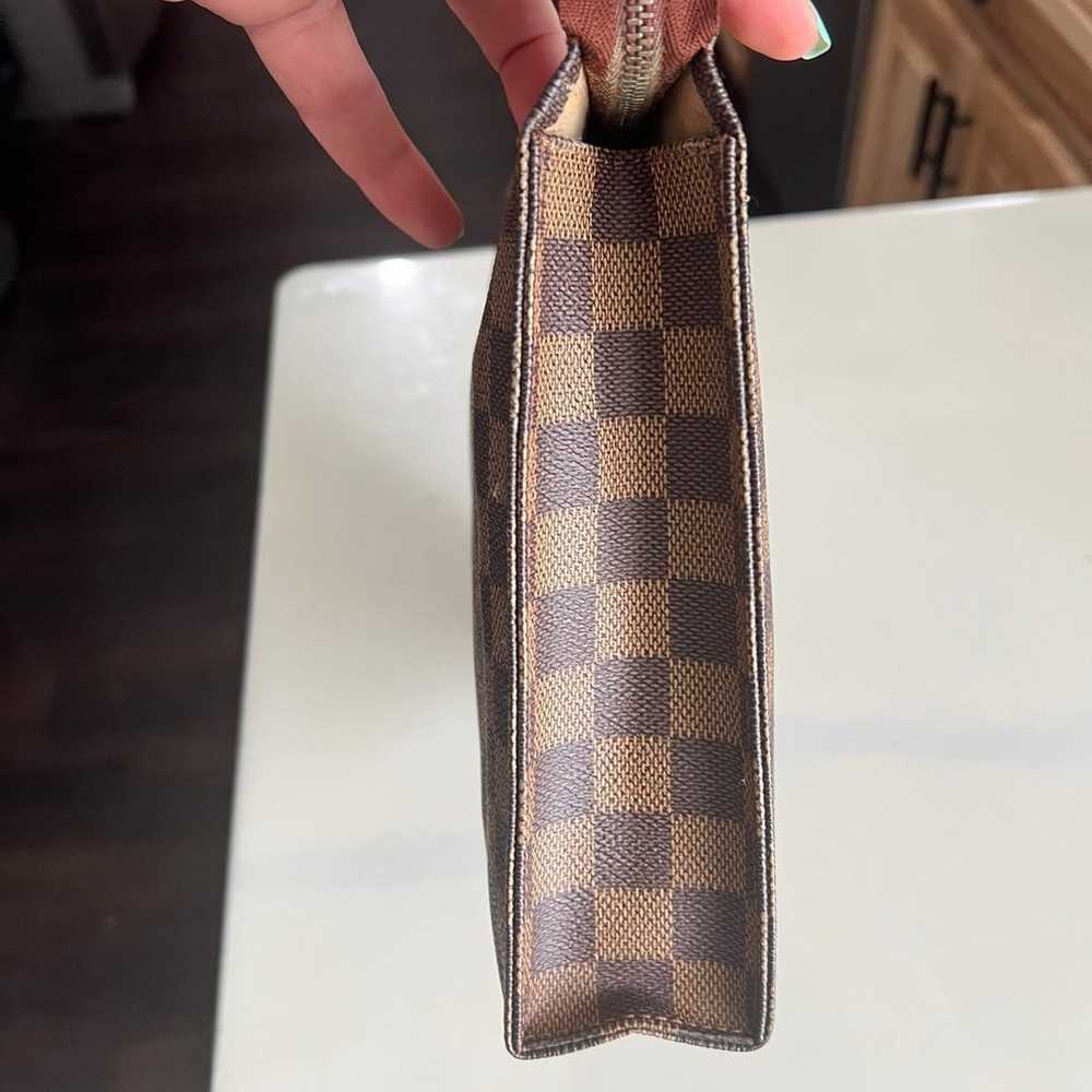 Louis Vuitton Damier Ebene Toiletry 26 - image 9