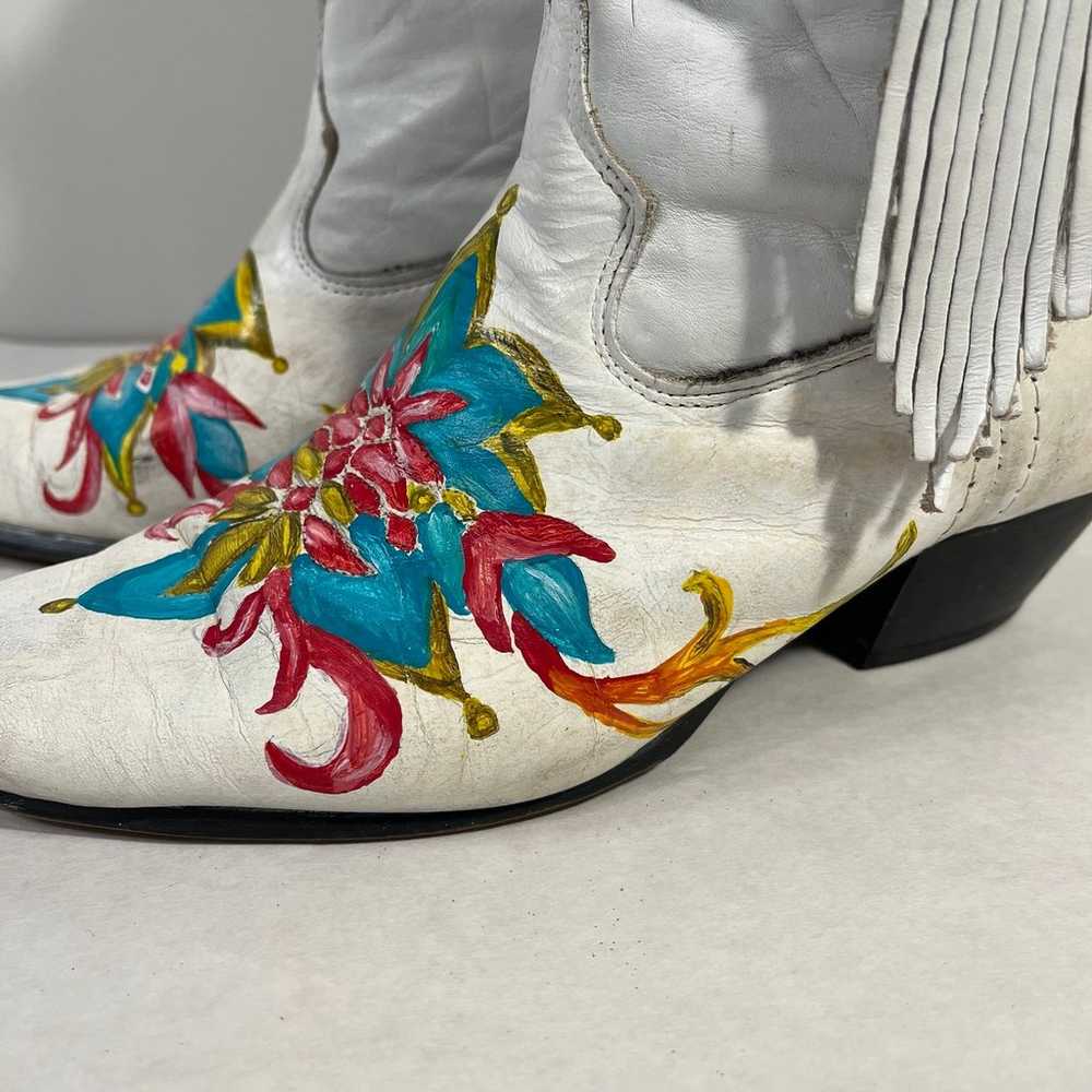 Laredo Vintage Custom Painted White Cowboy Boots … - image 7